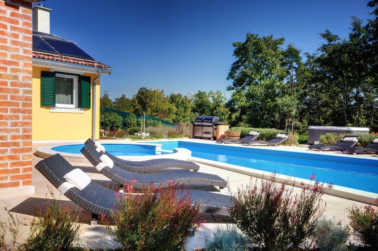 Villas Vea Histria Rezanci Exterior photo