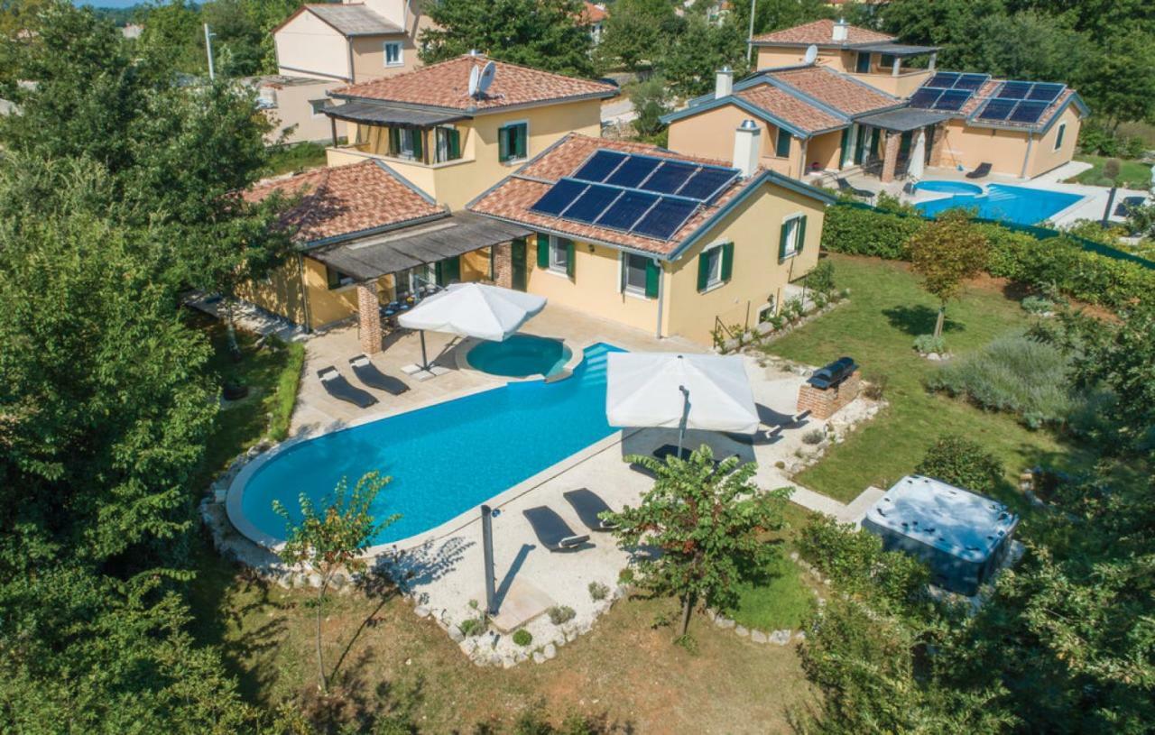 Villas Vea Histria Rezanci Exterior photo